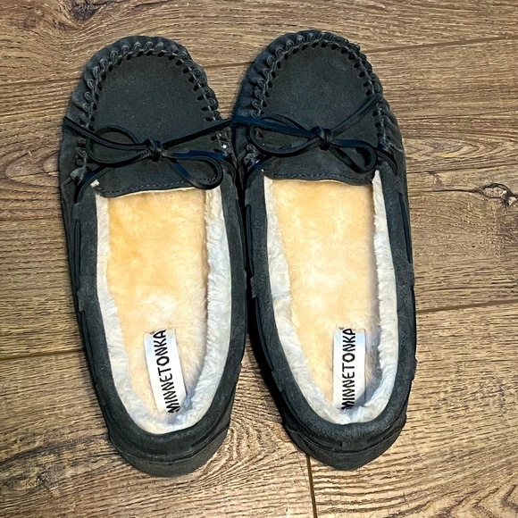 New Women’s Minnetonka Kilty Hardsole - Picture 1 of 2